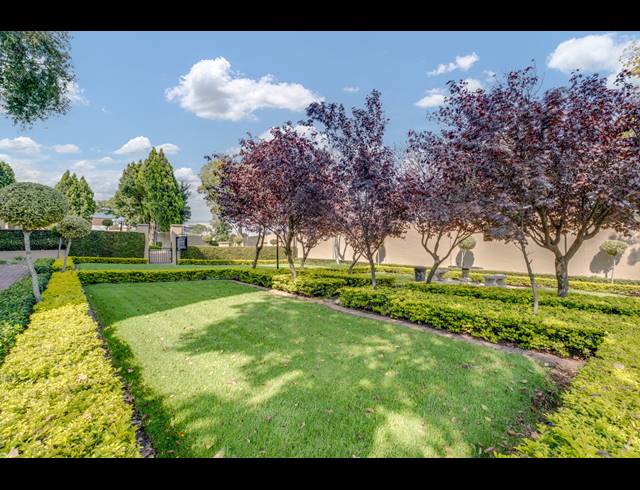 2 BEDROOM APARTMENT FOR SALE IN LONEHILL